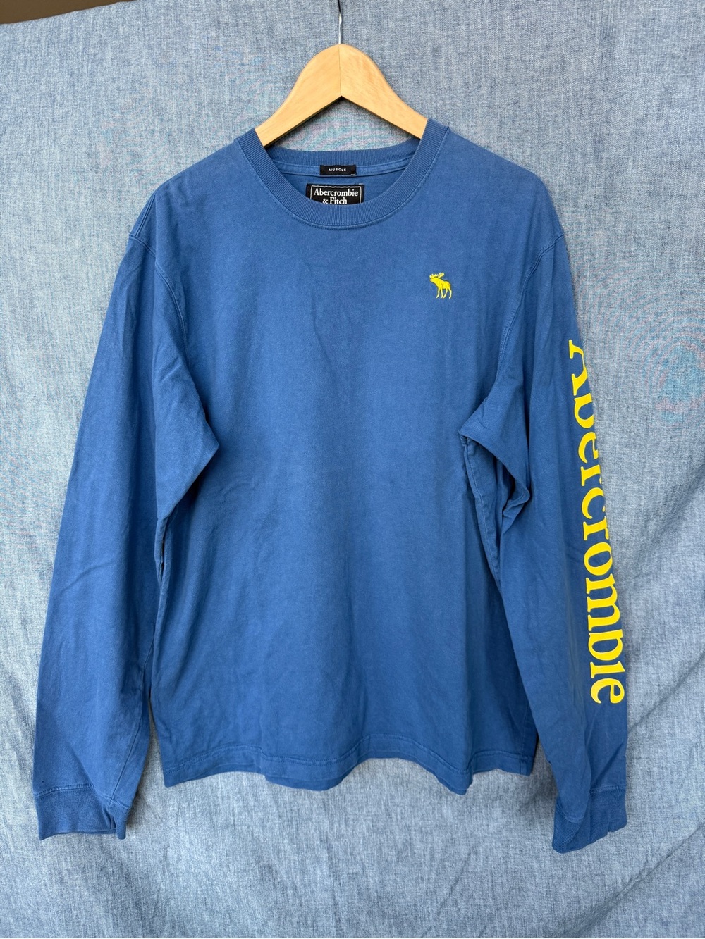 Vintage Y2K Abercrombie & Fitch Blue L/S Muscle Tee with Yellow Logo Sleeve XL